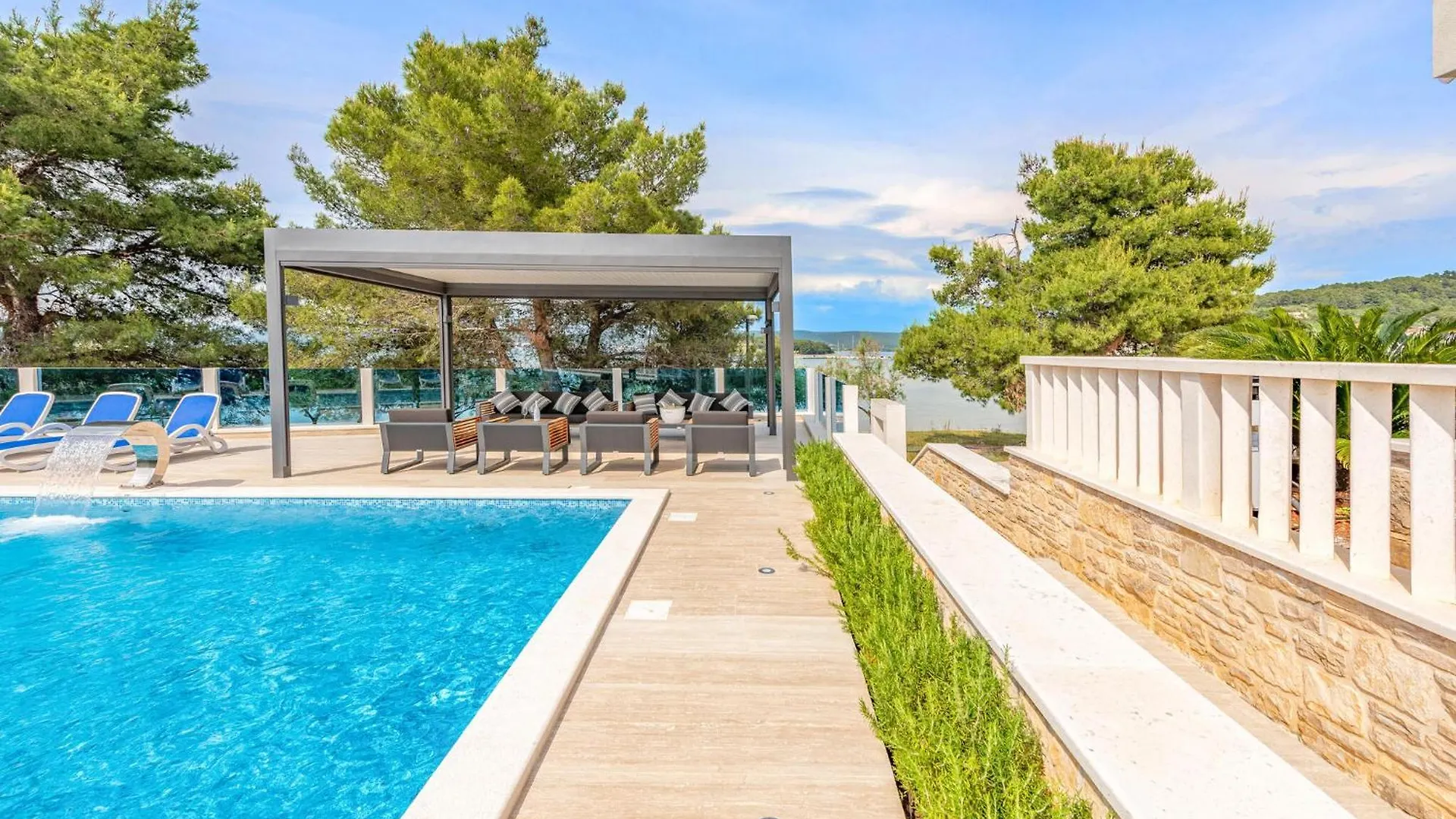 Gorgeous Apartment In Mrljane With Jacuzzi Chorvatsko