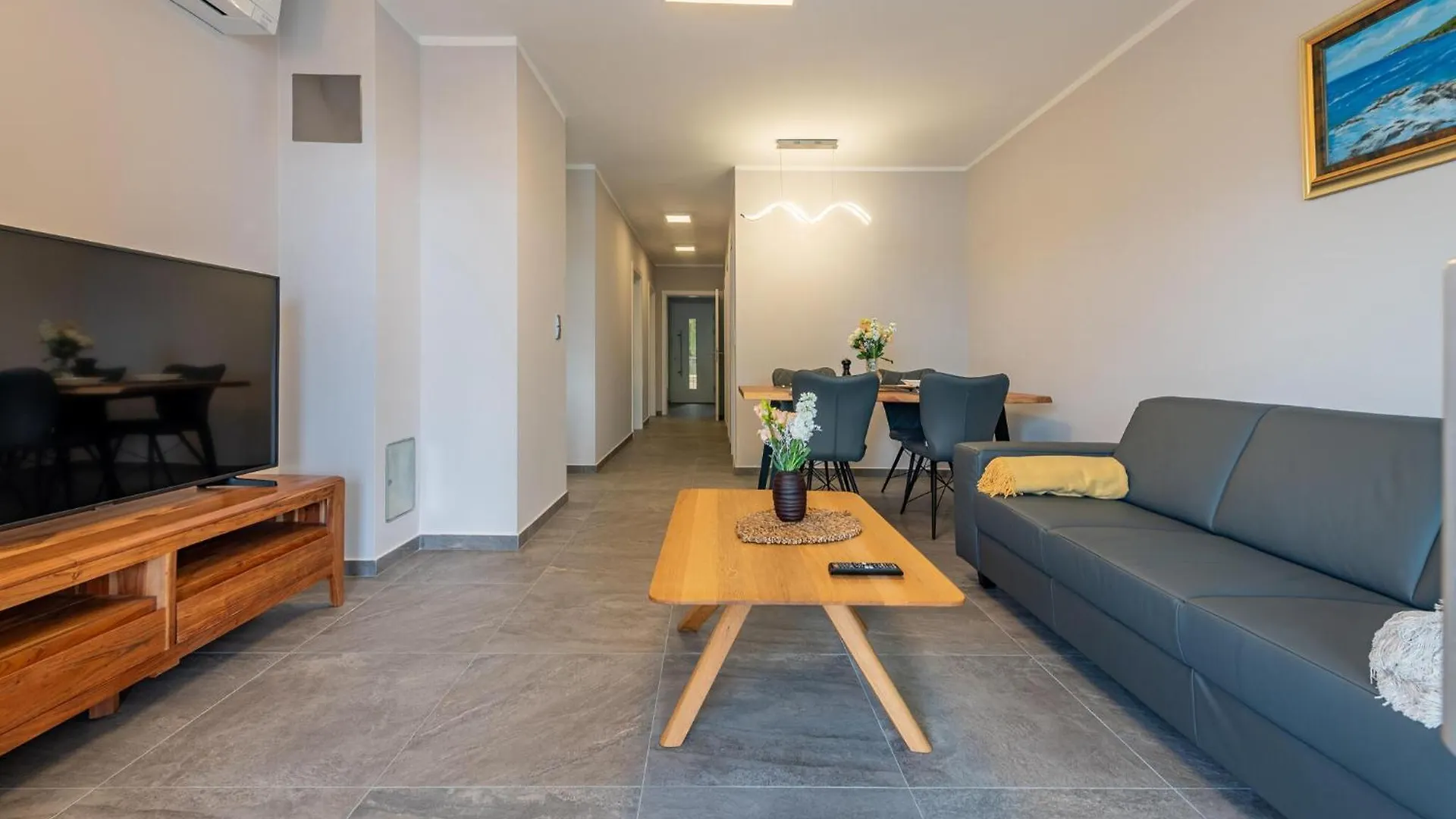 Gorgeous Apartment In Mrljane With Jacuzzi